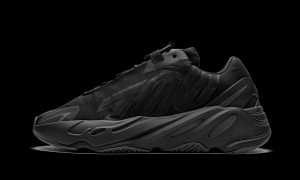 Adidas YEEZY Yeezy Boost 700 Shoes MNVN Triple Black - FV4440 Sneaker WOMEN