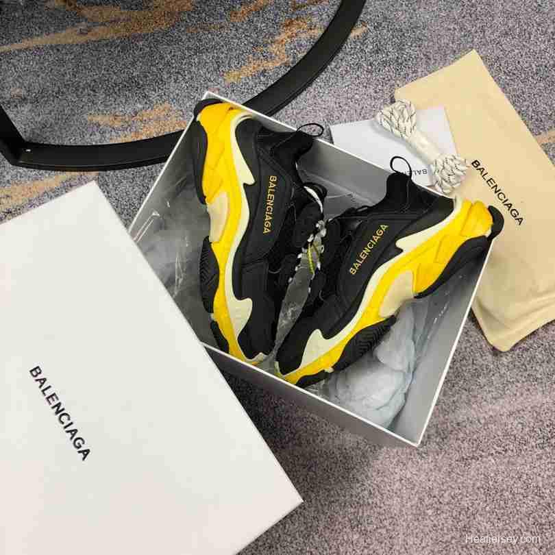 Men Balenciaga Triple-S Sneaker Yellow Sole Black